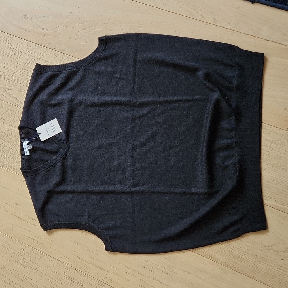 Peter Millar Autumn Crest V-Neck Vest - Black - Picture 4 of 9